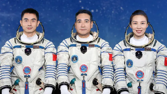 山東鑫仟順羅茨風機廠家祝賀神舟十三號返回艙成功著陸！(圖1)